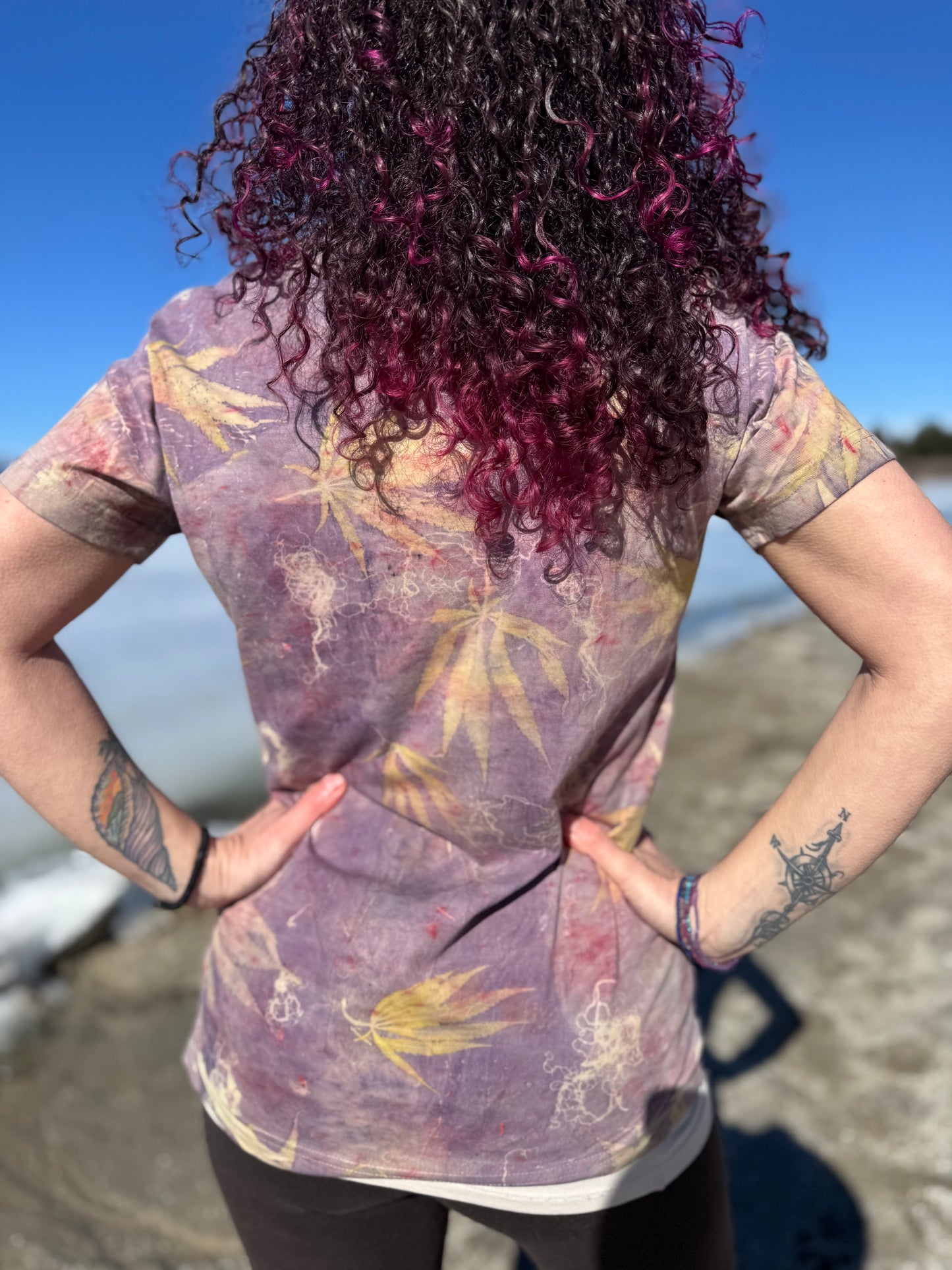 Hemp leaves, Usnea, Logwood,  Sappenwood | Eco-printed | Fair Trade  | Organic T-Shirt. | Unisex |Size Small