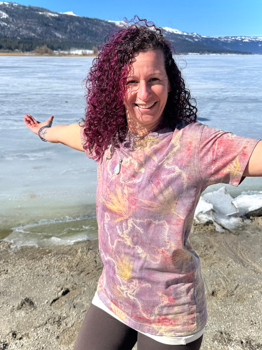 Hemp leaves, Usnea, Logwood,  Sappenwood | Eco-printed | Fair Trade  | Organic T-Shirt. | Unisex |Size Small